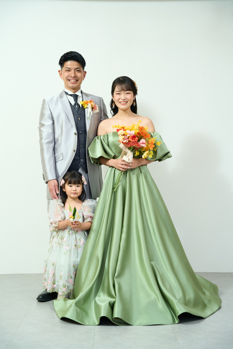 スタジオ撮影でドレスチェンジ！