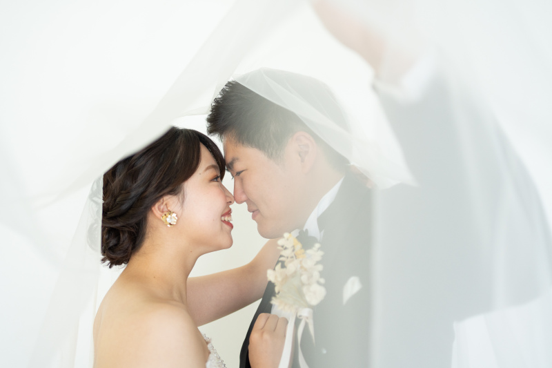 ベールに包まれて