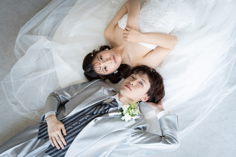 ラストは寝転びショットで