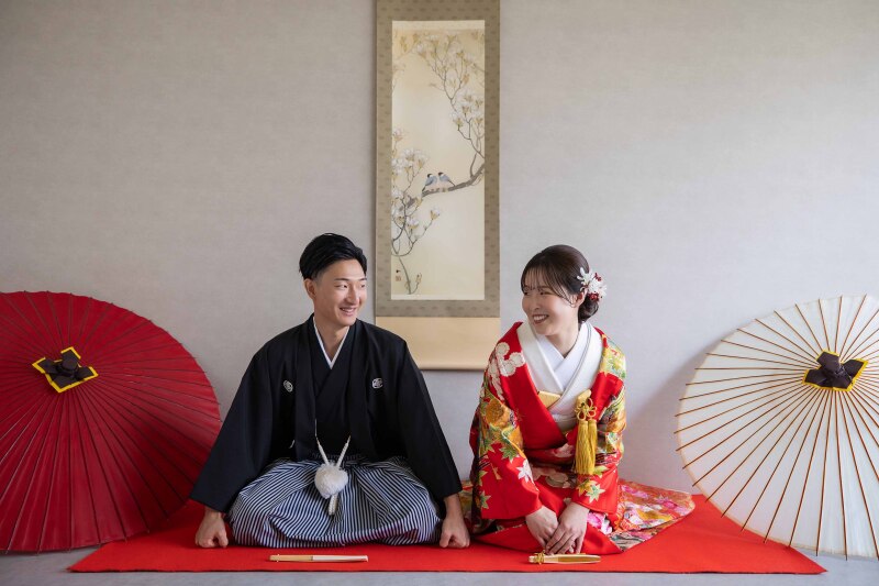 【夏限定8月末まで】美肌痩身補正付!【和装(スタジオ)&洋装ロケ】スタジオ撮影&2着目ドレス無料《土日料金無料》