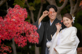 【紅葉&イルミ】和装(庭園)＆洋装ロケ｜スタジオ撮影&2着目着物無料｜美肌・瘦身補正レタッチ付き《土日料金無料》