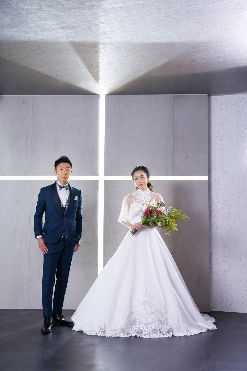 十字架とブーケ