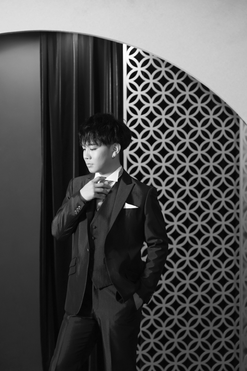 モノクロ×ご新郎様