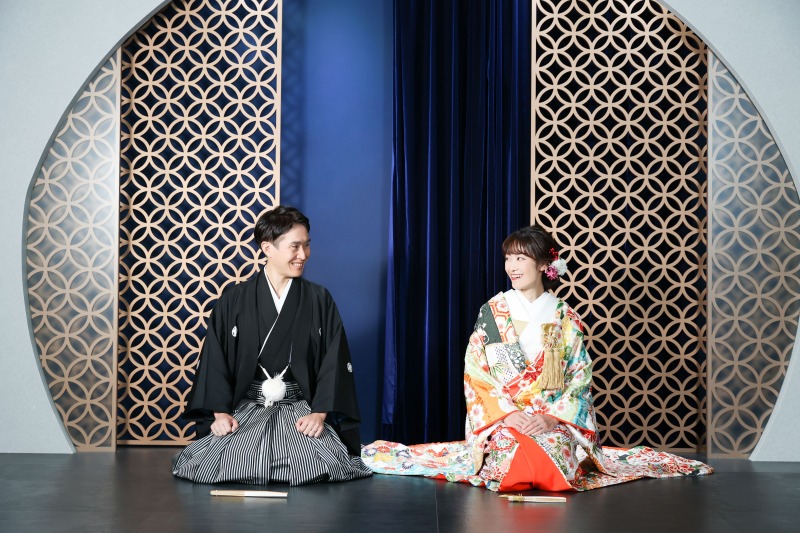 定番の正座ショットも