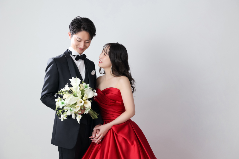 寄り添い合って