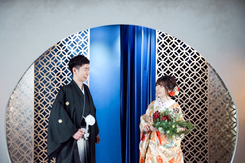 見つめ合いながら