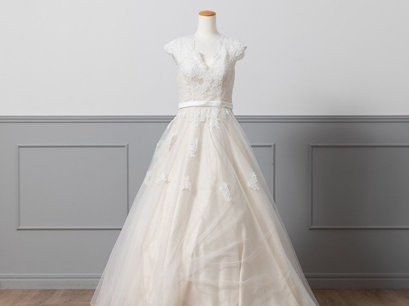 【人気のAラインのドレス紹介♪】(GO001)