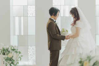 ｻﾌﾟﾗｲｽﾞフォトウェディング