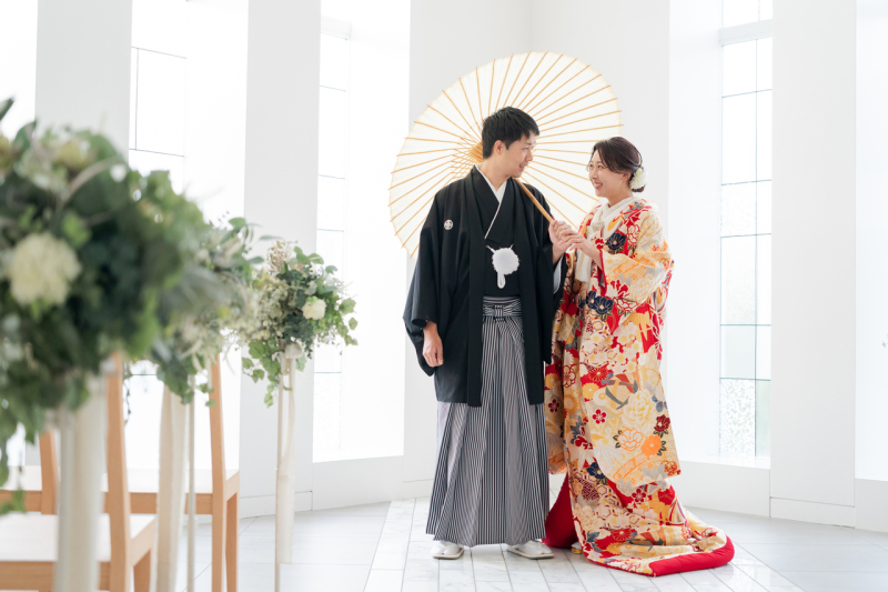 鮮やかな金糸の刺繍がとても良くお似合いです!