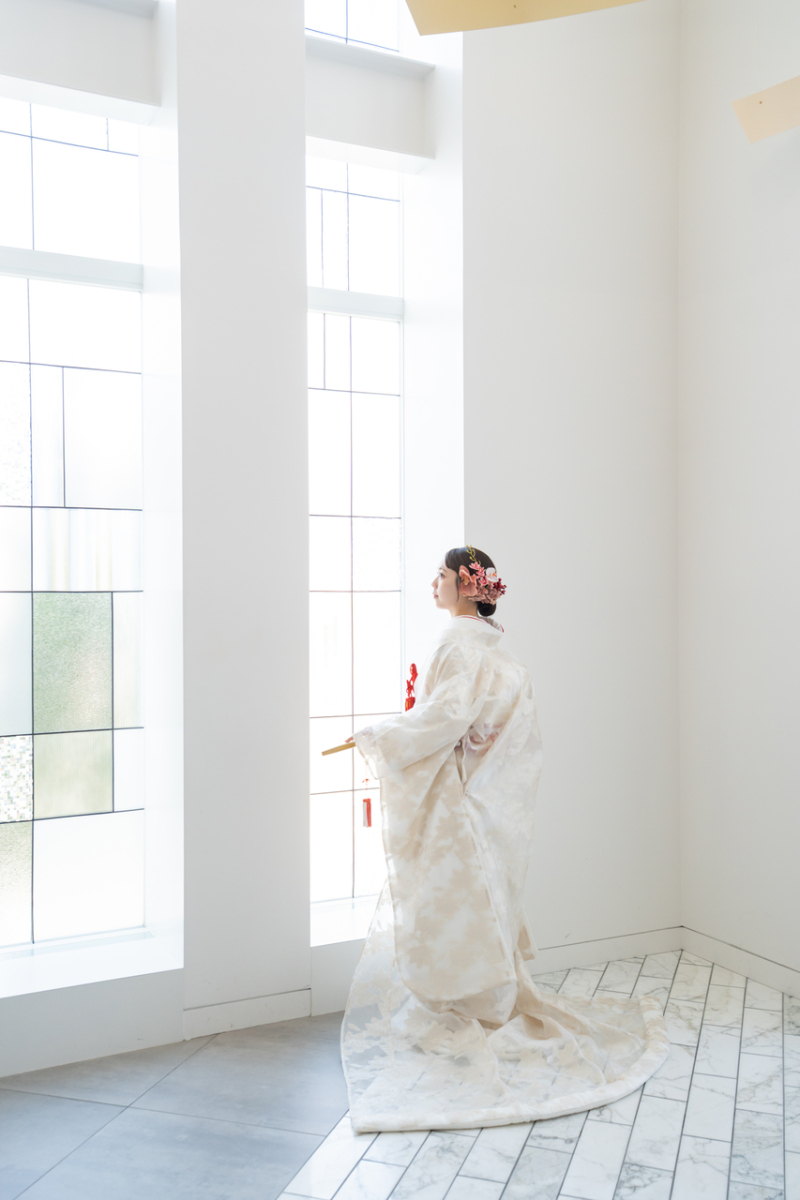 レースの白無垢はとってもお上品で華やかです