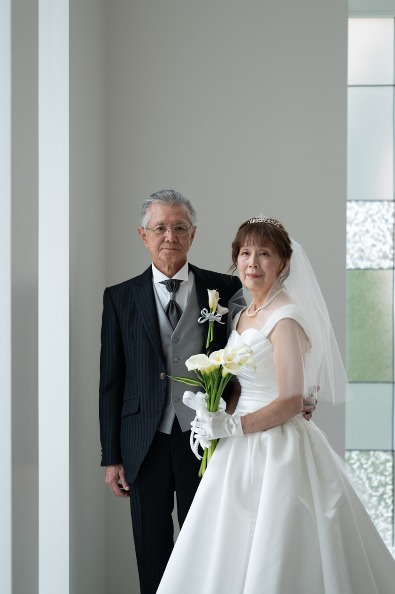 新郎様が新婦様をしっかりとエスコート！