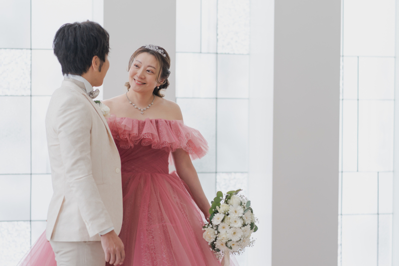 にこにこ嬉しそうな新婦様