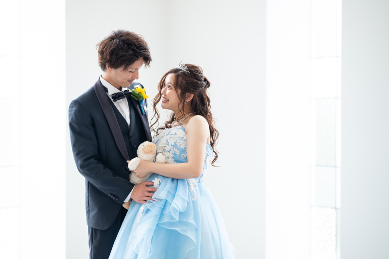 こちらはカラードレスに着替えての1枚