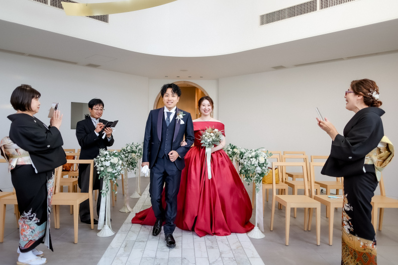 洋装でお2人入場♡