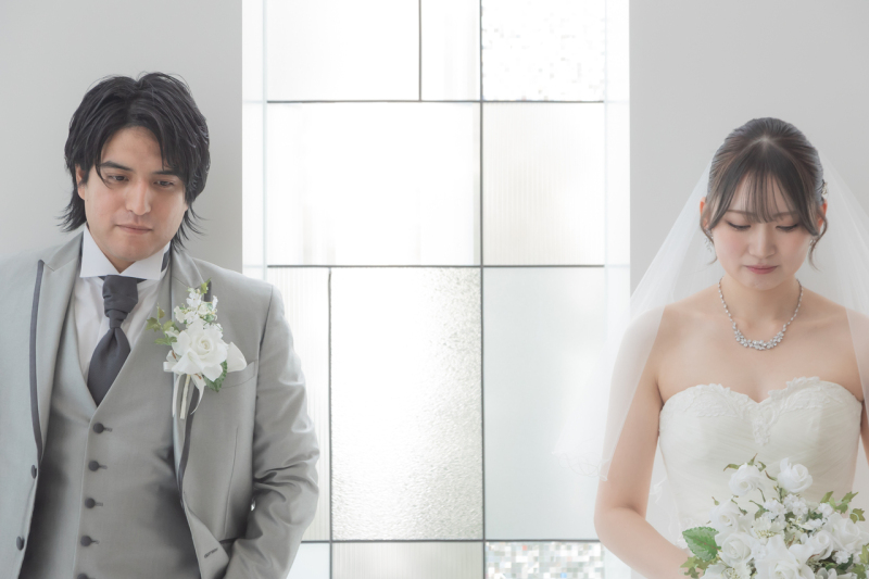 真剣なまなざしで