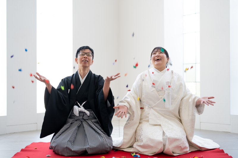 ⑥折り鶴シャワー