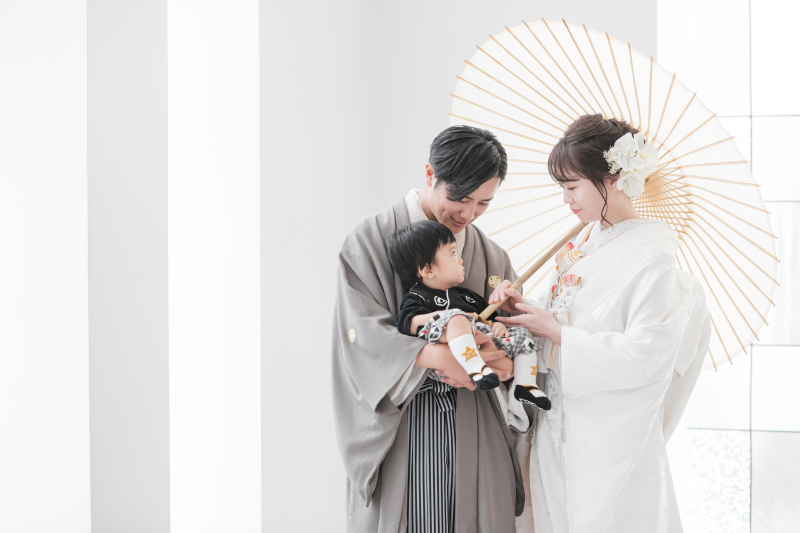 【期間限定】基本料50%オフ◆和装&洋装各1着_チャペルフォト+会食プラン|全データ&アルバム1冊&6名分お食事代付☆