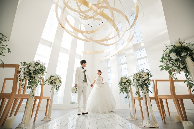 ★最大約80%OFF★和装&洋装各1着_チャペルフォトプラン|全データ付☆衣装追加料金なしで安心!基本料金のみでOK◎