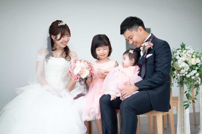 【ファミリーフォトWD】何人で撮っても追加料金無★お得なキャンペーン開催中♪|洋装1点|全データ&アルバム1冊付き