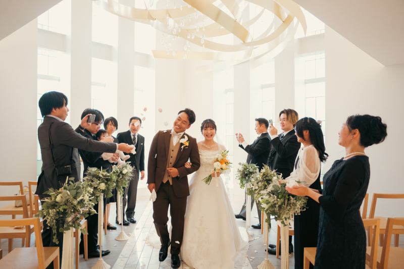 【期間限定_基本料50%OFF】和装＆洋装各１着チャペルフォトプラン｜全100カットデータ付き☆139,000円&rarr;69,500円