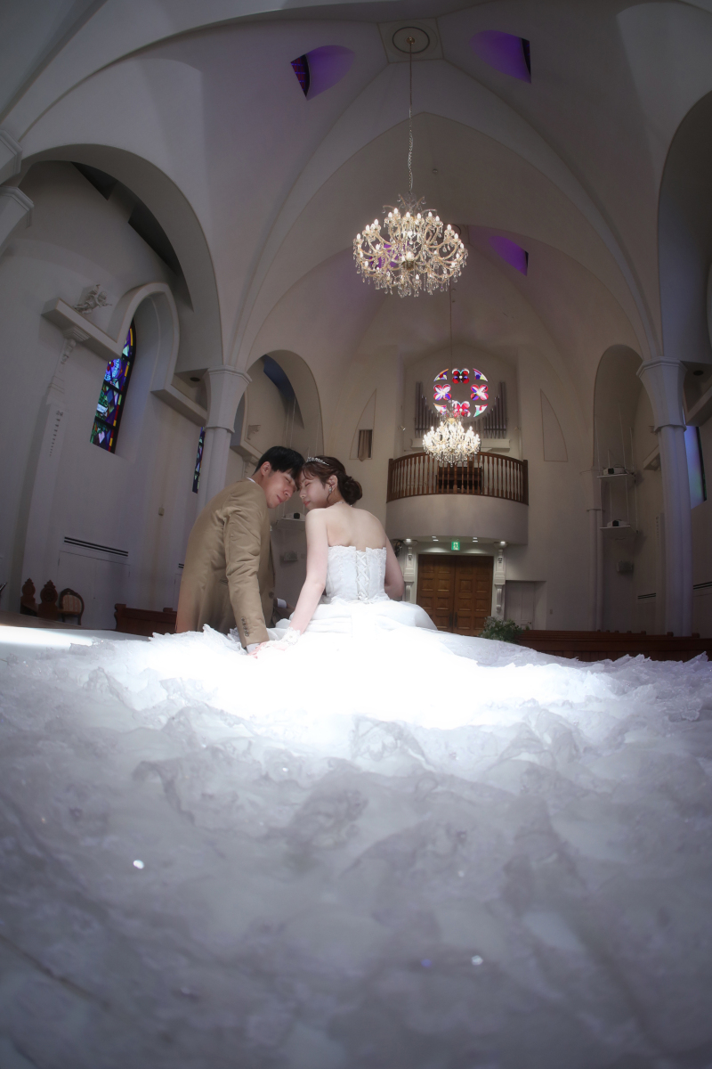 厳かで、上品に