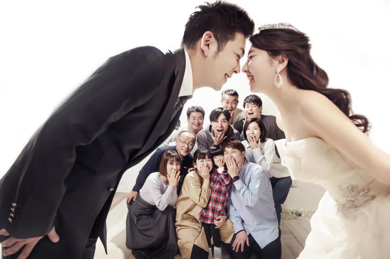 お二人のキスを！？