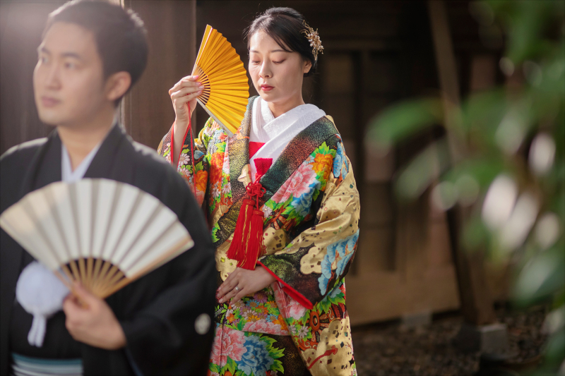 扇子を広げて♡