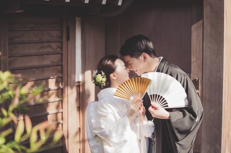 扇子を使って♡