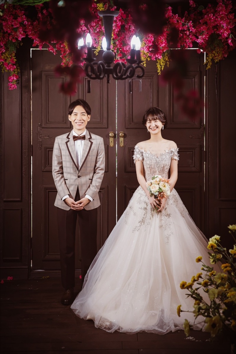 扉前に並んで♡