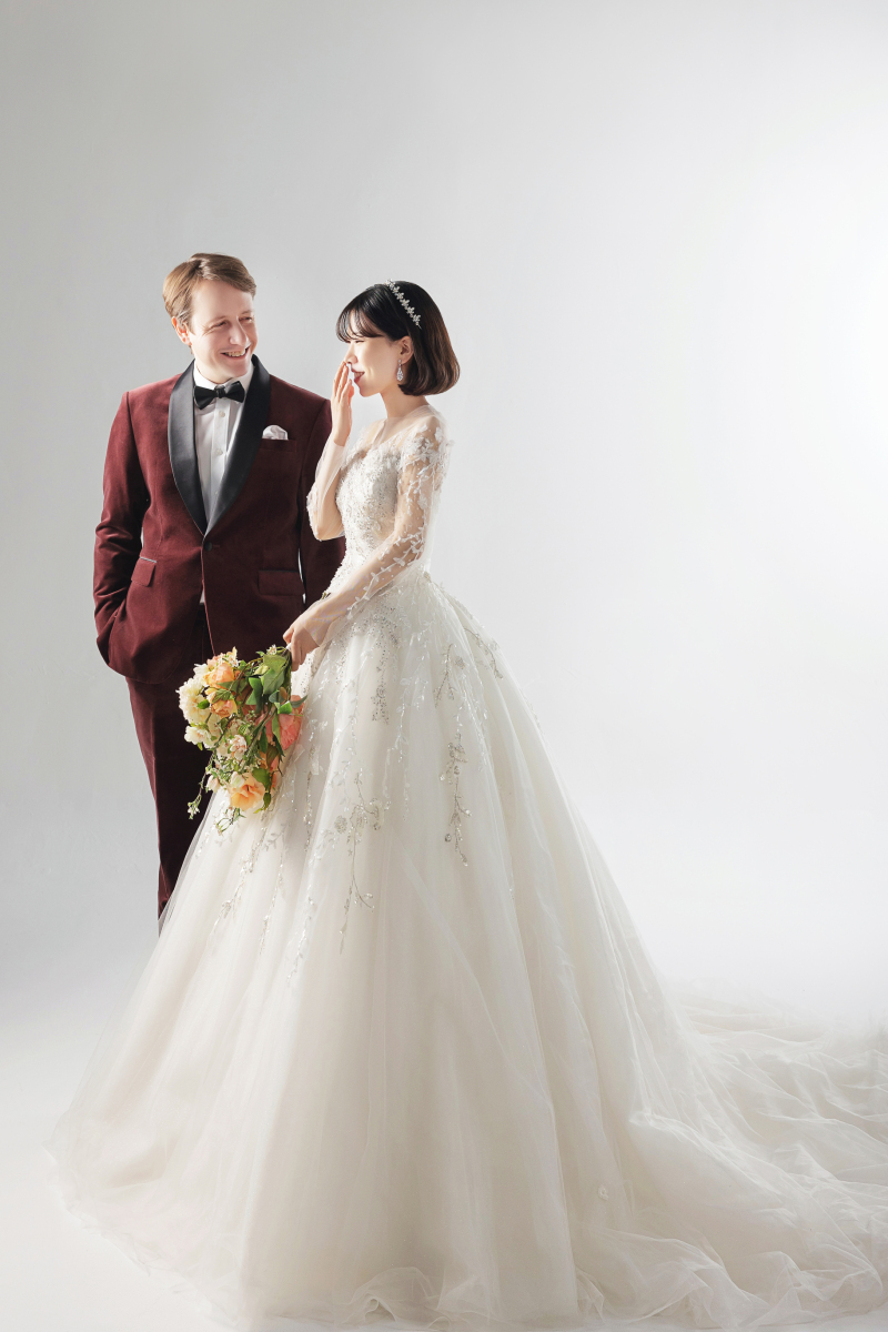 新作長袖ドレス