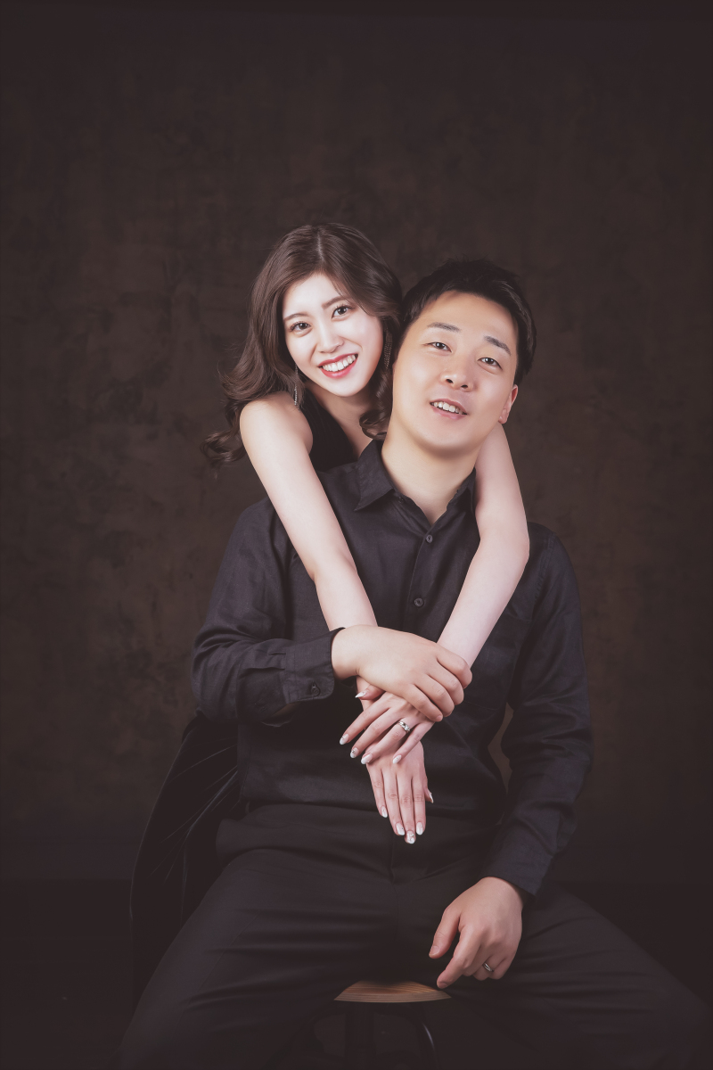 椅子に座って♡