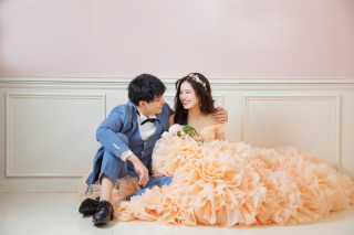 ドレス２着とウェディングスーツ