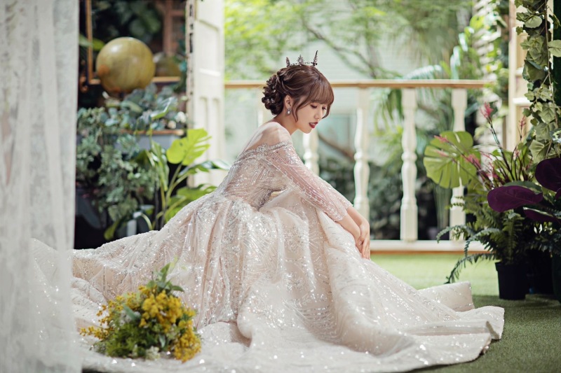 ドレスを広げて♪