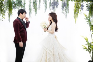 ドレス１着・カジュアル１着