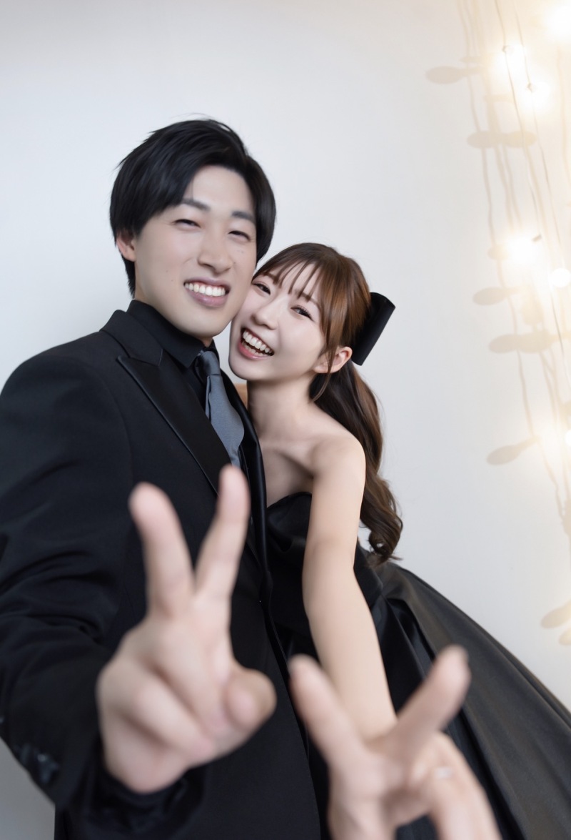 キラキラ背景とピースショット♪
