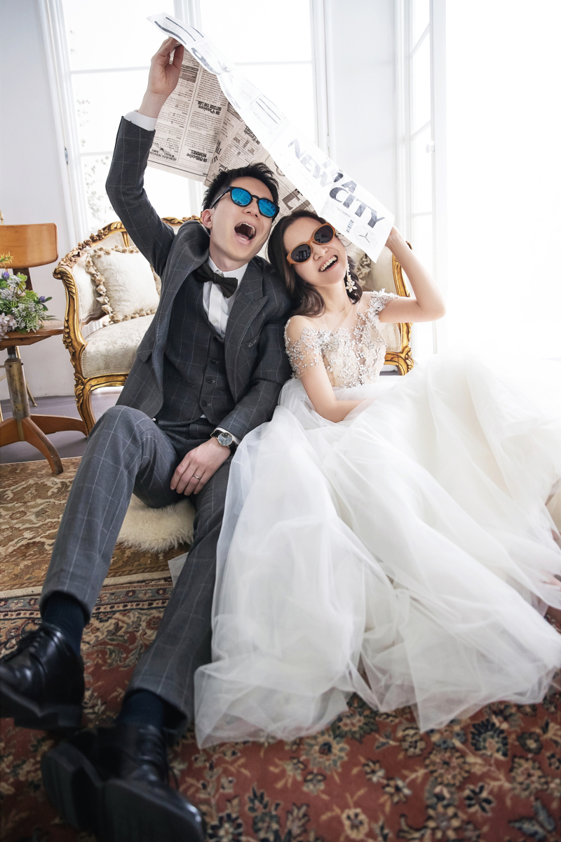 新聞を使った楽しく自由な1枚