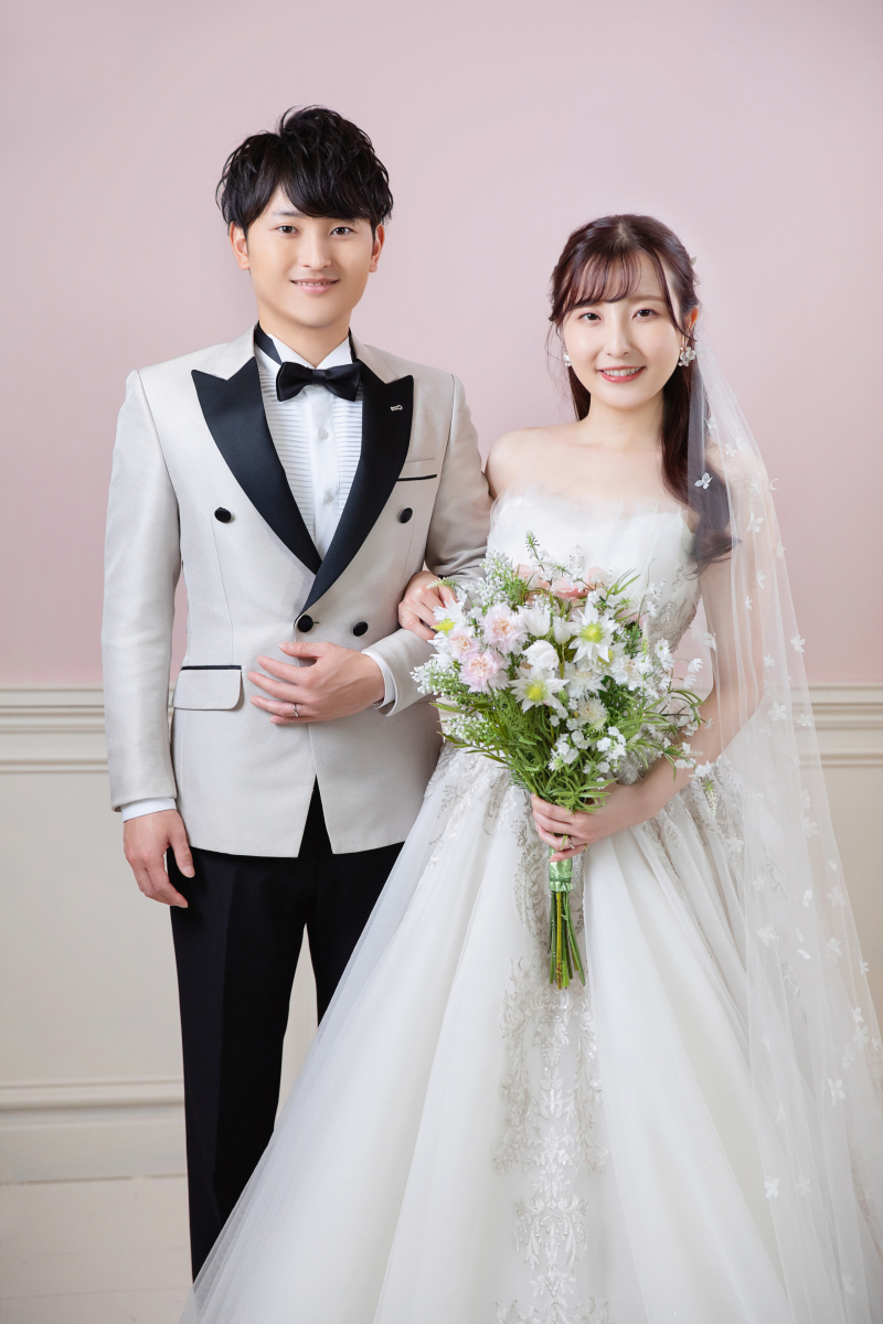 ピンク色の壁で♡