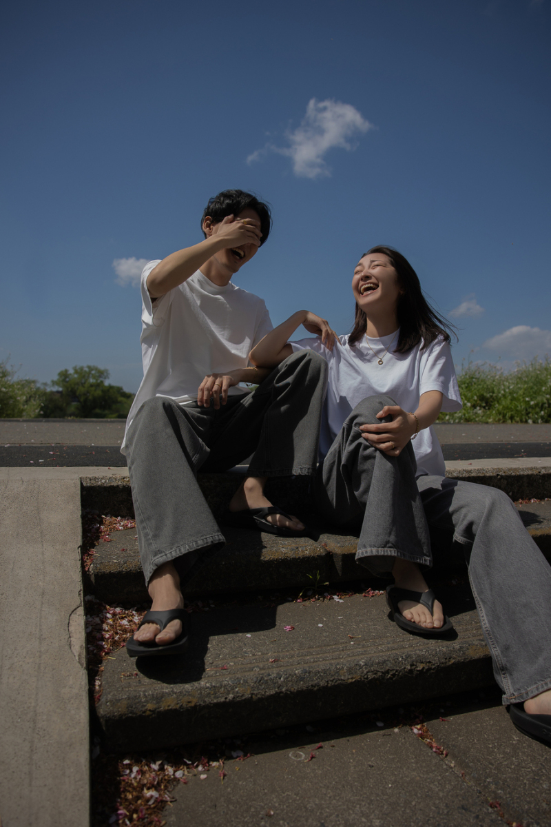 階段に座ってワンカット♪