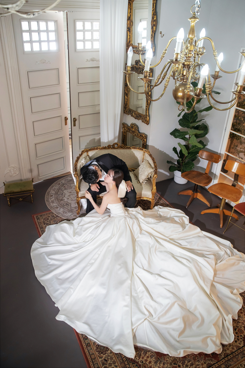 ドレスを見せる1枚