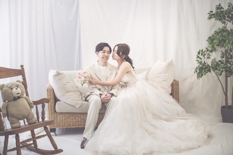 お気に入りのぬいぐるみと一緒に