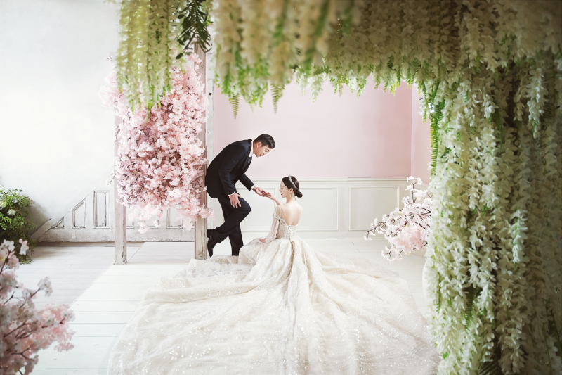 ドレスを広げて♡