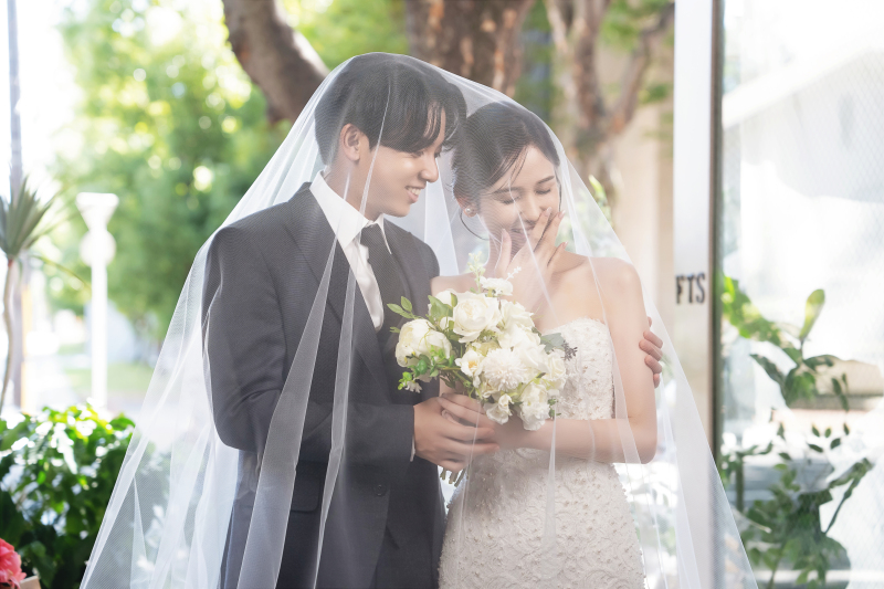 ふたりでベールを被って♬