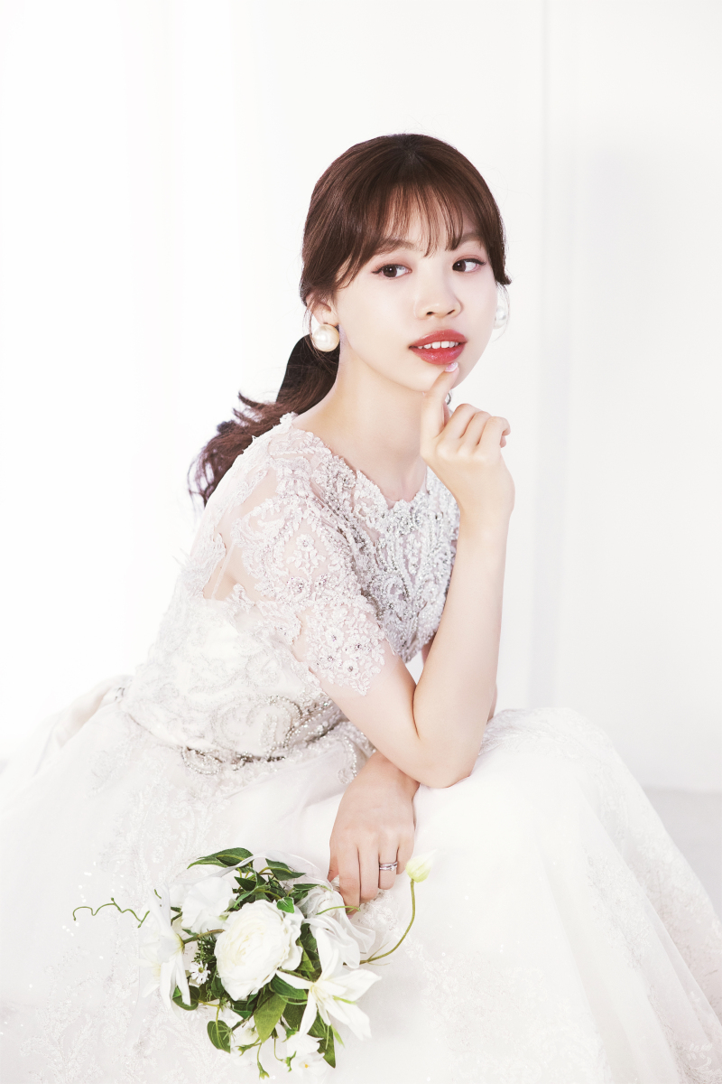 頬杖をついて♡