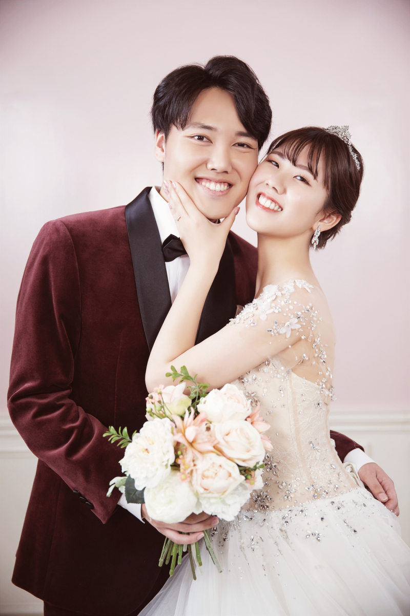 ピンク色の壁で♡