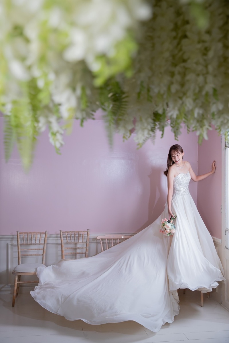 ドレスをなびかせて♪