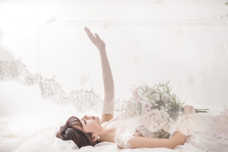 ベールをかぶって