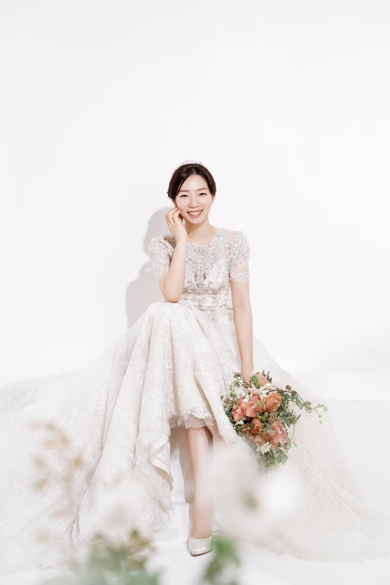 足組みポージング