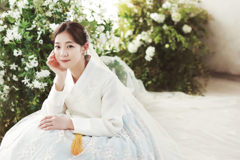 頬杖をついて♡