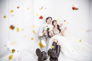 黒ブーツ×ドレス