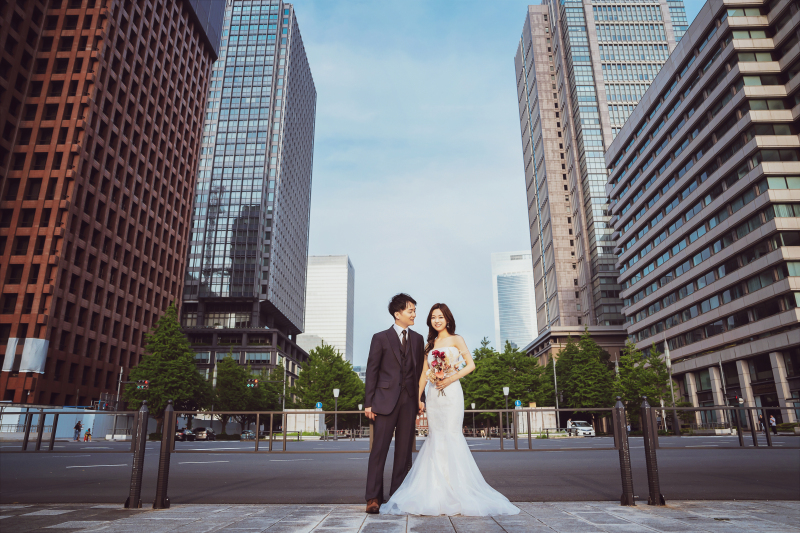 ビルに囲まれながら♬